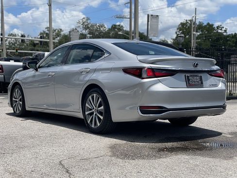Used 2020 Lexus ES 300h w/ Premium Package FWD image 12