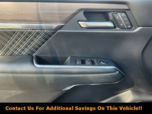 New 2026 GMC Acadia Denali w/ Super Cruise Package image 17