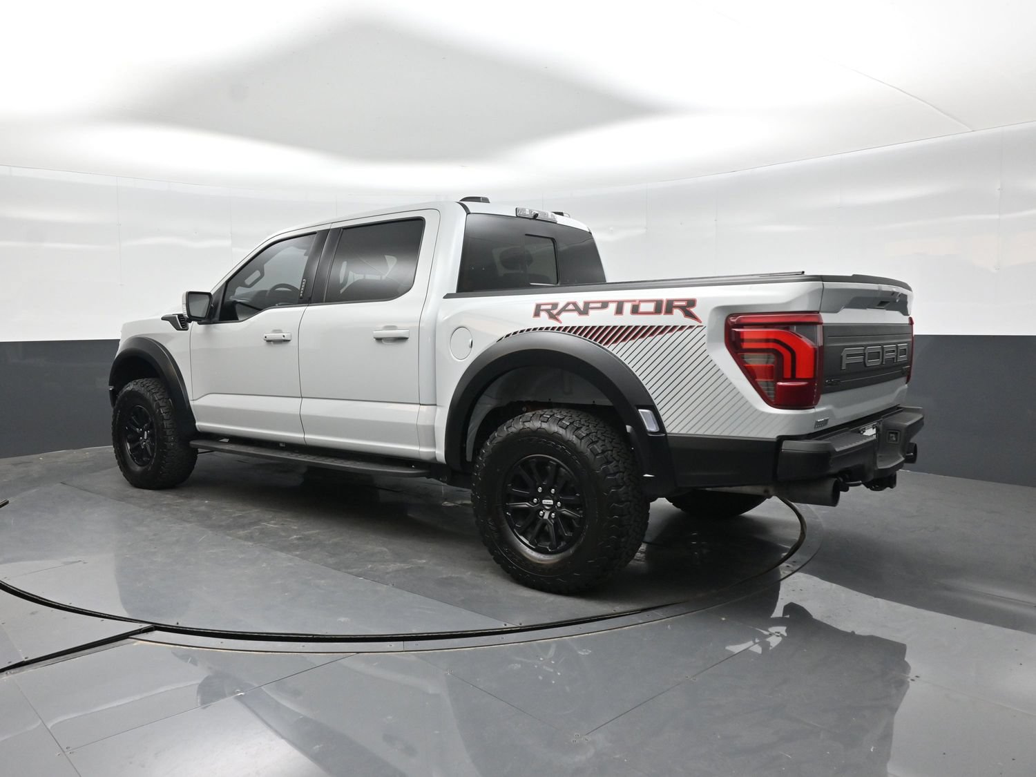 Used 2024 Ford F150 Raptor AWD/4WD image 4