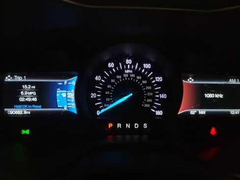 Used 2020 Ford Fusion SE AWD/4WD image 23