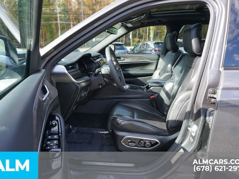 Used 2023 Jeep Grand Cherokee L Overland w/ Luxury Tech Group IV image 21