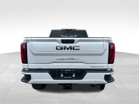Used 2024 GMC Sierra 2500 Denali Ultimate image 16