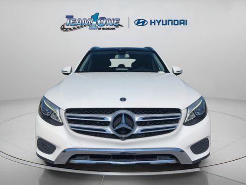 Used 2019 Mercedes-Benz GLC 300 image 2