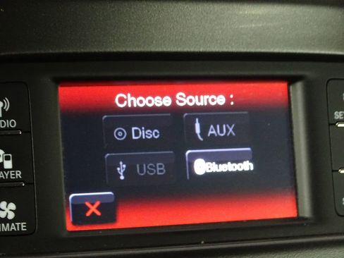 Used 2019 Dodge Journey SE w/ Connectivity Group image 30