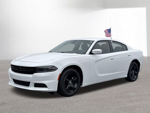 Used 2022 Dodge Charger SXT RWD image 11