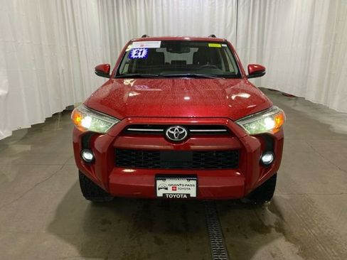 Certified 2021 Toyota 4Runner SR5 Premium AWD/4WD image 9