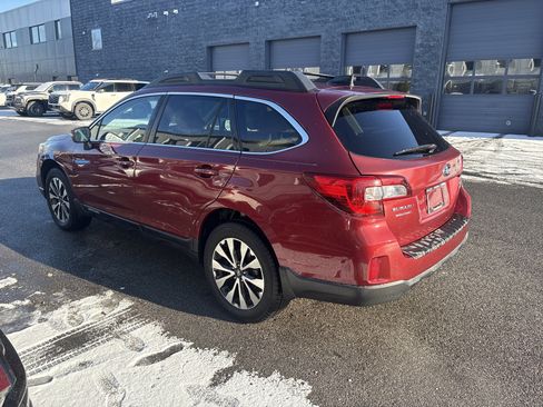 Used 2017 Subaru Outback 2.5i Limited image 4