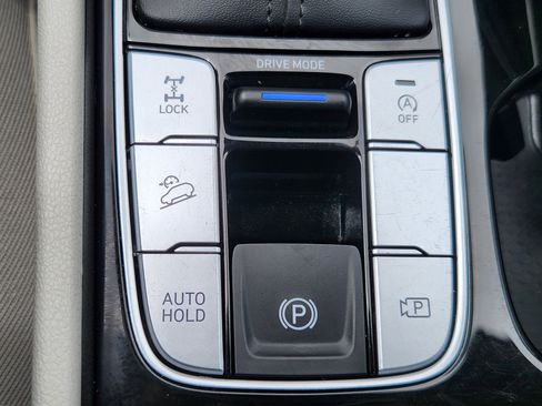 Used 2025 Hyundai Tucson SE AWD/4WD image 23