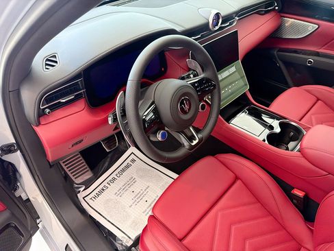 New 2026 Maserati Grecale Modena AWD/4WD image 25