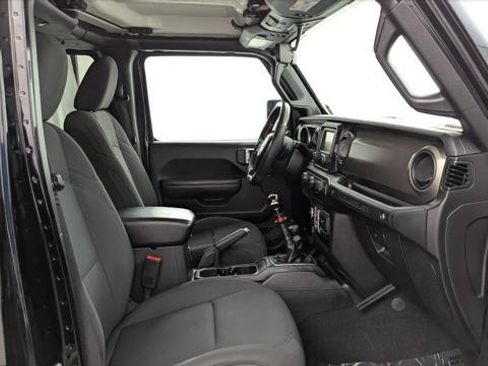 Used 2018 Jeep Wrangler Unlimited Sport S AWD/4WD image 21