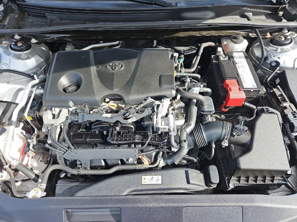 Used 2020 Toyota Camry XLE FWD image 32