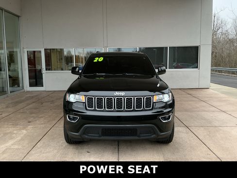 Used 2020 Jeep Grand Cherokee Laredo w/ 18" Wheel & 8.4" Radio Group image 2