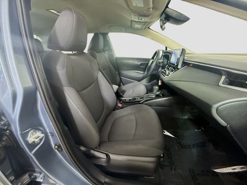 Used 2022 Toyota Corolla LE FWD image 28