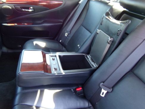 Used 2010 Lexus LS 460 Base AWD 4dr Sedan image 12