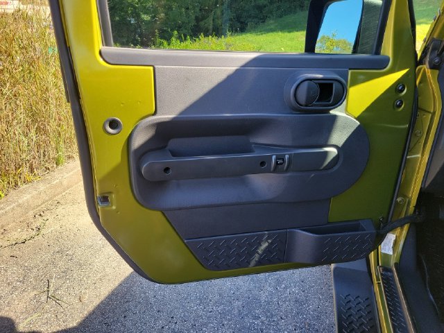 Used 2008 Jeep Wrangler Unlimited Sahara w/ Trailer Tow Group AWD/4WD image 16
