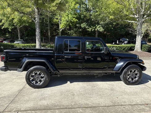 New 2025 Jeep Gladiator Sport w/ Premium Package image 8