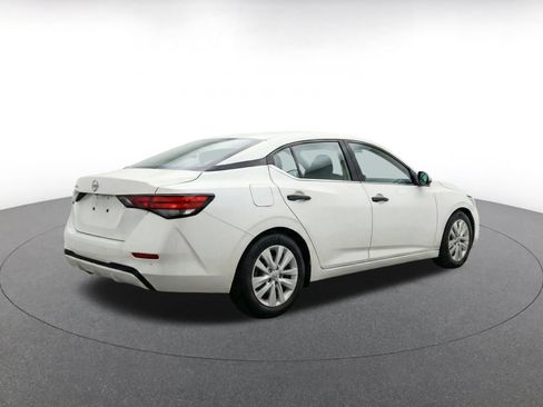 Used 2025 Nissan Sentra S FWD image 9