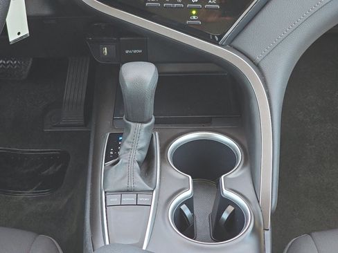 Certified 2024 Toyota Camry LE FWD image 22