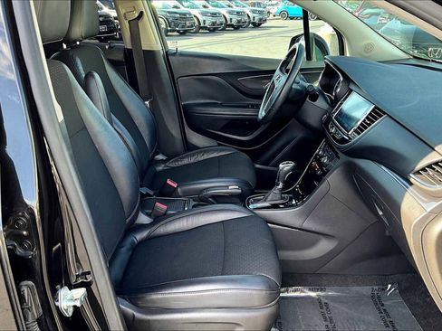 Used 2017 Buick Encore Preferred image 8