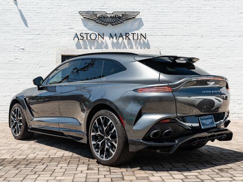 Used 2023 Aston Martin DBX 707 AWD/4WD image 2