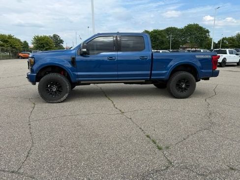 Used 2022 Ford F250 Lariat w/ Tremor Off-Road Package AWD/4WD image 2