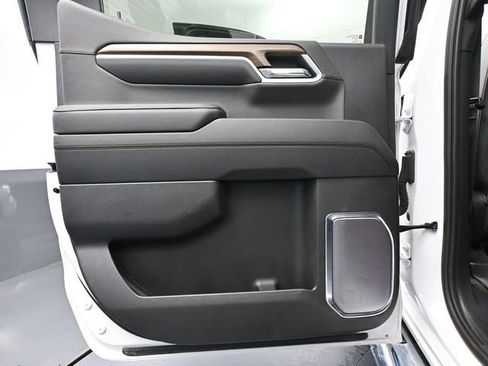 Used 2022 Chevrolet Silverado 1500 High Country image 44