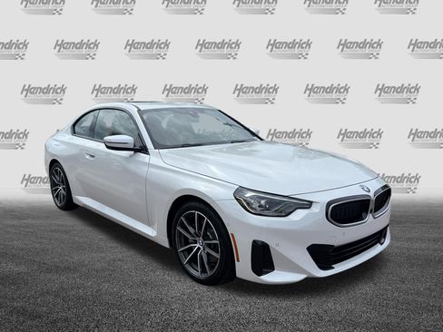 Certified 2025 BMW 230i Coupe RWD image 2