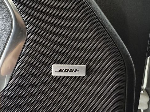 Used 2024 Chevrolet Suburban LT image 24