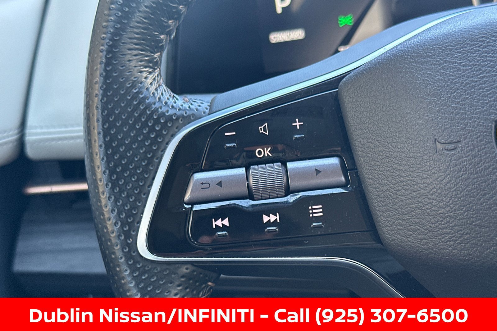 Certified 2023 Nissan Ariya FWD image 35