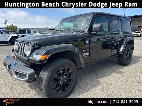 Used 2024 Jeep Wrangler Unlimited Sahara AWD/4WD image 1