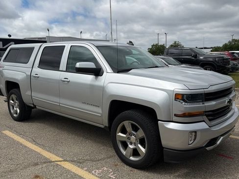 Used 2018 Chevrolet Silverado 1500 LT w/ All Star Edition AWD/4WD image 2