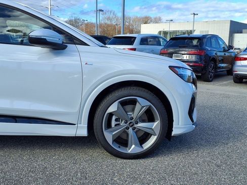 New 2025 Audi Q4 e-tron Premium Plus AWD/4WD image 6