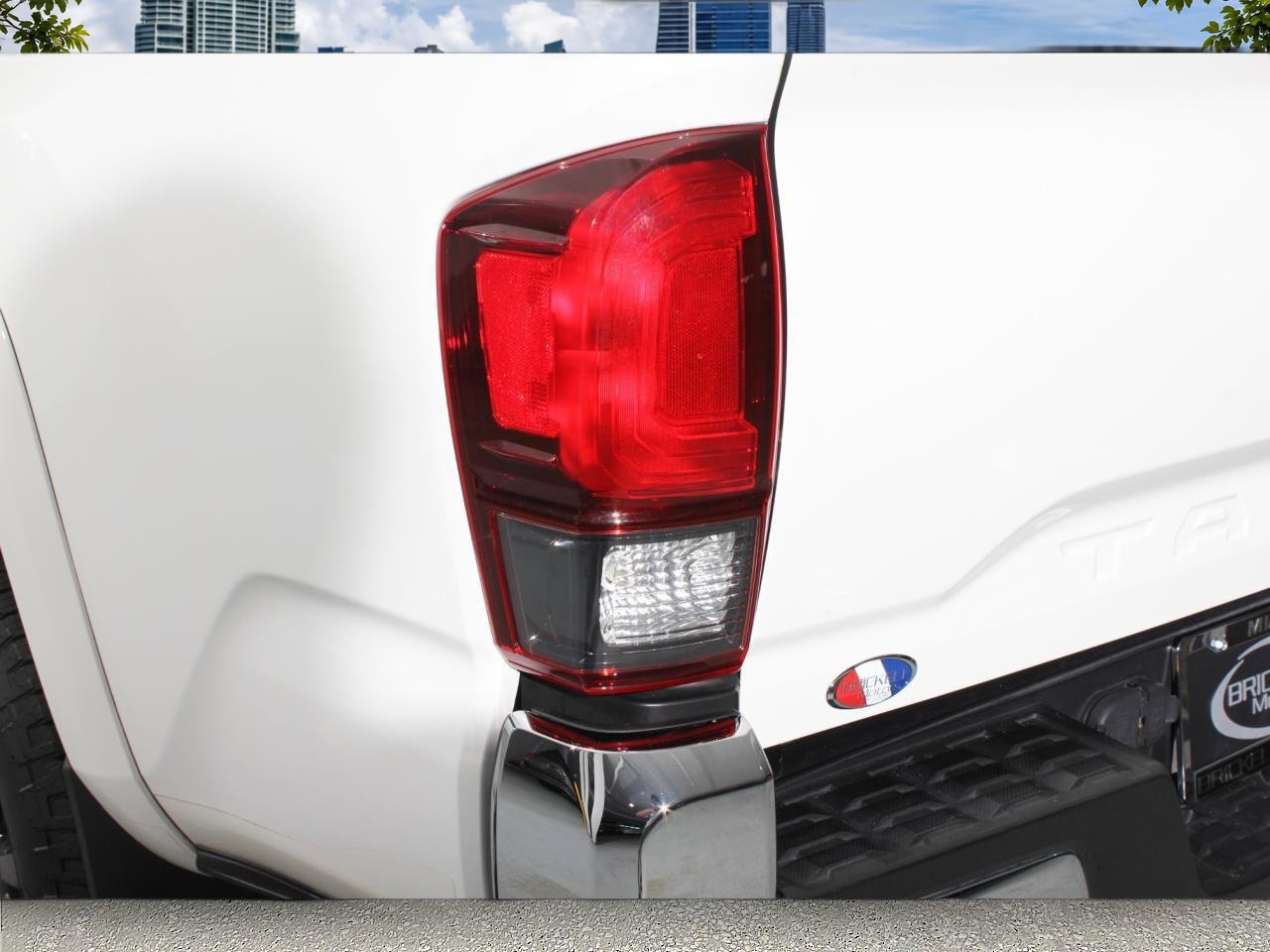 Used 2021 Toyota Tacoma SR5 RWD image 10