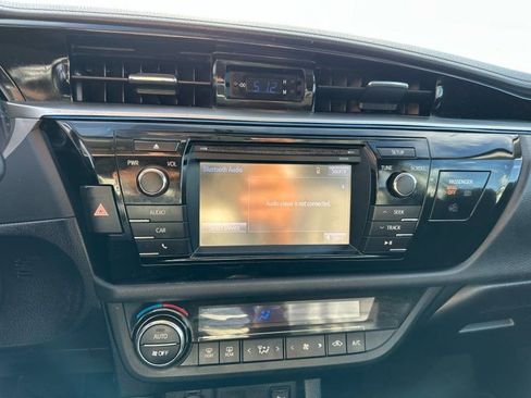 Used 2015 Toyota Corolla S FWD image 16