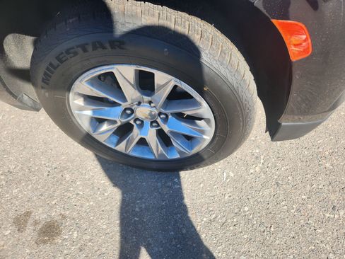 Used 2022 Chevrolet Suburban Premier image 17