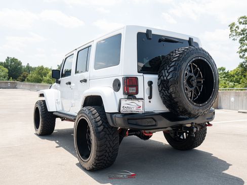 Used 2017 Jeep Wrangler Unlimited Rubicon AWD/4WD image 5