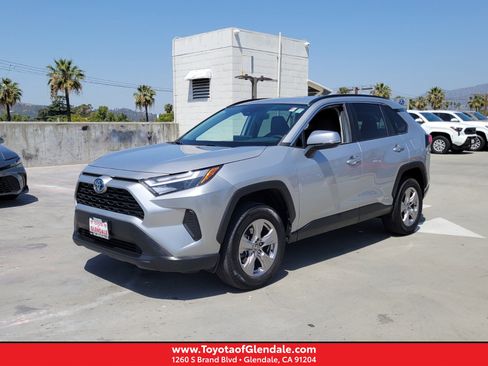 Certified 2022 Toyota RAV4 XLE w/ XLE Grade Weather Package image 1