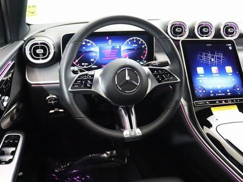 Certified 2025 Mercedes-Benz GLC 300 4MATIC image 18