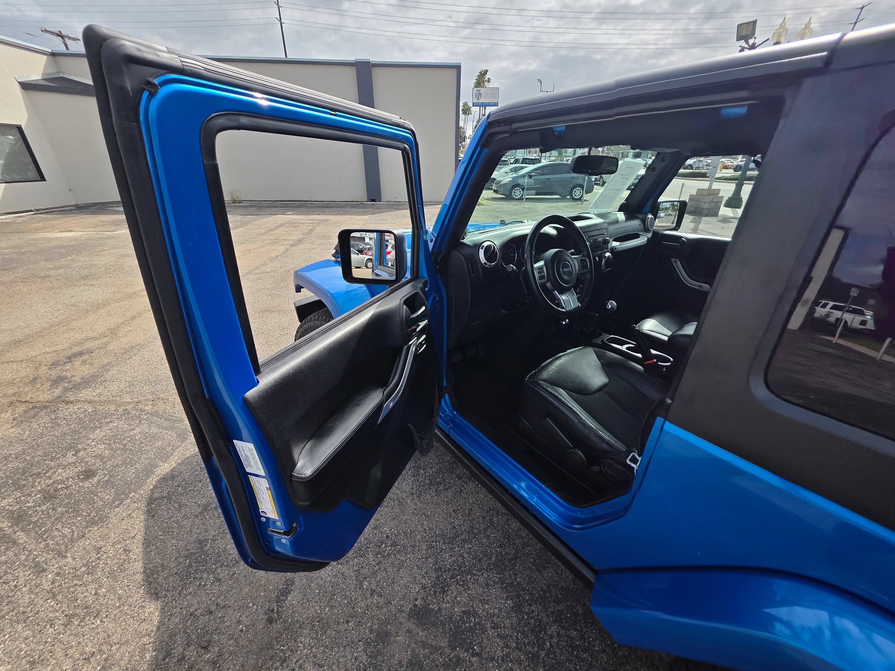 Used 2014 Jeep Wrangler Sport AWD/4WD image 38