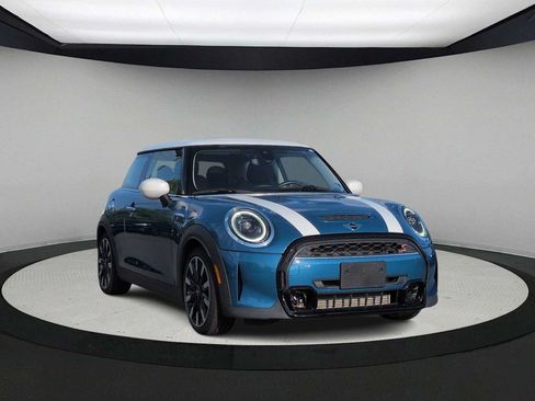 Used 2022 MINI Cooper S FWD image 2