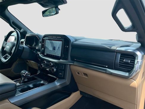 Used 2022 Ford F150 Lariat image 28