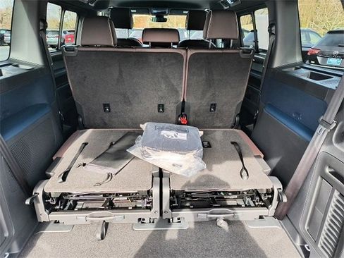 New 2025 Volkswagen ID. Buzz Pro S image 30