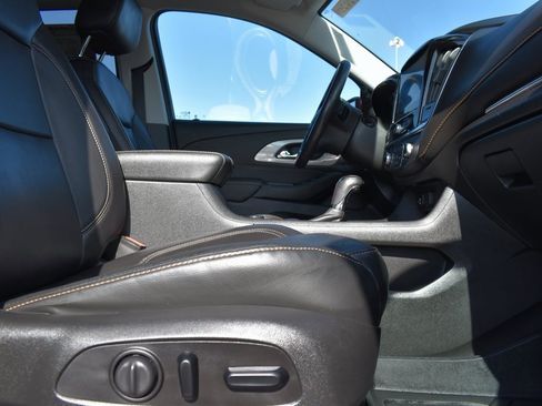 Used 2020 Chevrolet Traverse RS image 11