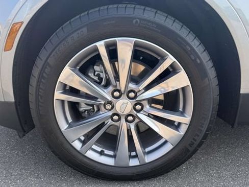 Certified 2024 Cadillac XT5 Premium Luxury AWD/4WD image 41
