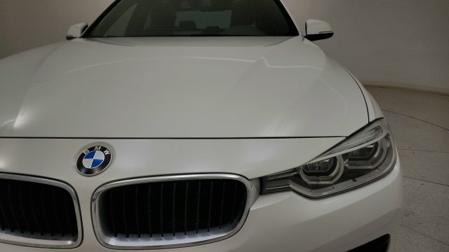 Used 2018 BMW 320i xDrive Sedan AWD/4WD image 23