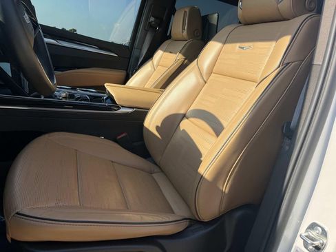 Used 2025 Cadillac Escalade Premium Luxury w/ Touring Package AWD/4WD image 35