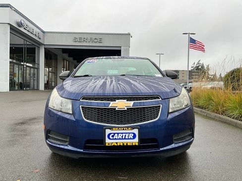 Used 2013 Chevrolet Cruze LS image 3