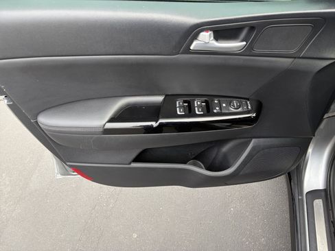 Used 2022 Kia Sportage Nightfall Edition w/ Nighfall AWD Premium Package image 9
