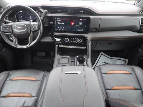 Used 2024 GMC Sierra 3500 AT4 w/ Technology Package AWD/4WD image 19
