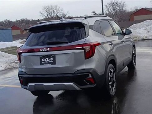 Certified 2025 Kia Seltos S image 2